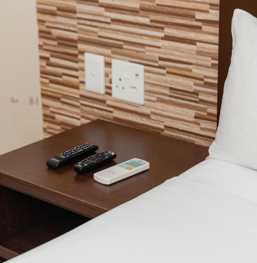 Bayside Hotel 100 Pixley Kaseme Street Дурбан Экстерьер фото
