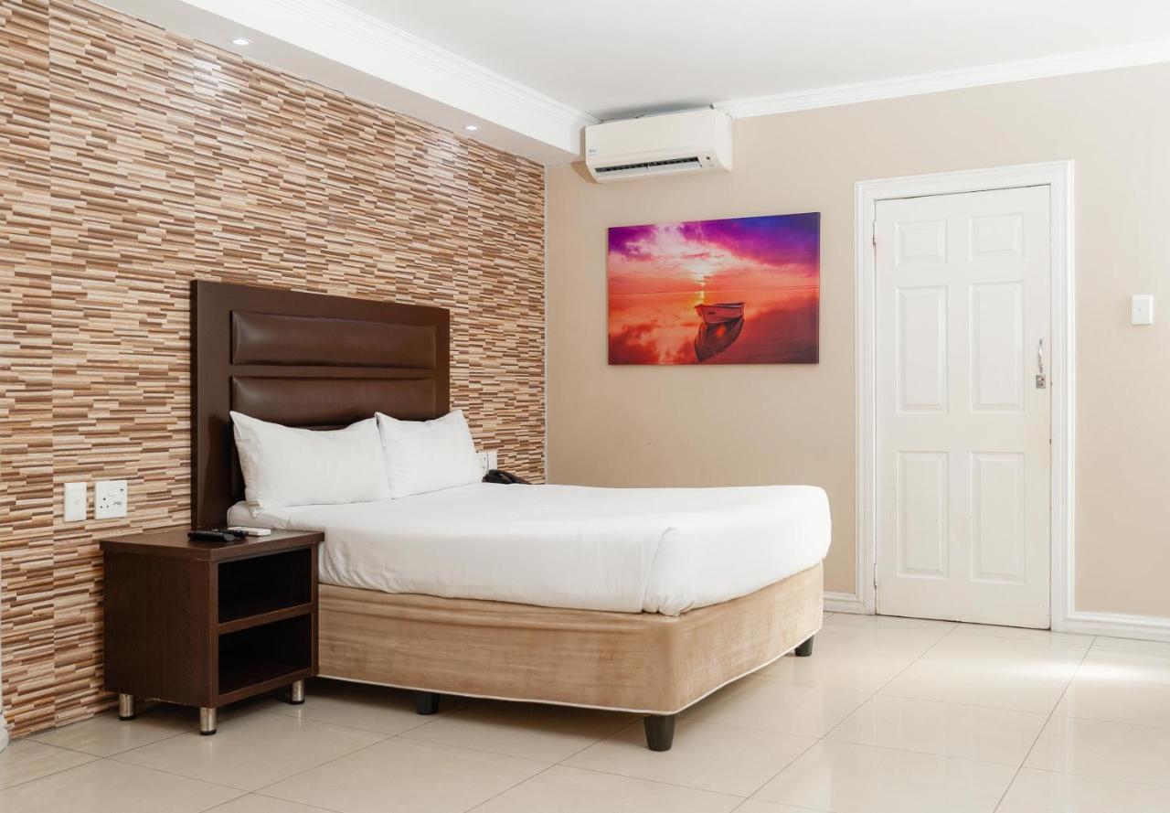Bayside Hotel 100 Pixley Kaseme Street Дурбан Экстерьер фото